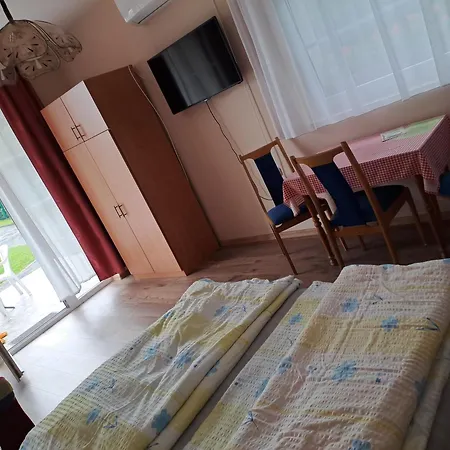 Апартаменты Alinka Apartmanhaz