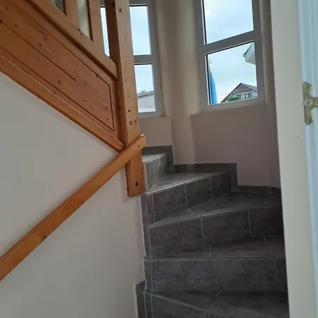 Alinka Apartmanhaz Lejlighed Balatonlelle