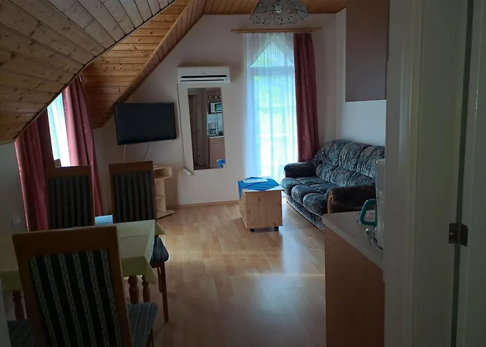Alinka Apartmanhaz *